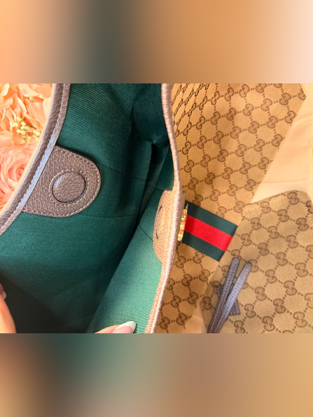 Large Tote w/ Detachable Pouch + Extended Strap - Picture 7 of 12
